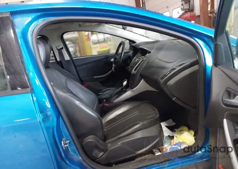 2013 Ford Focus Se z USA, uszkodzony, nr VIN 1FADP3F20DL380782